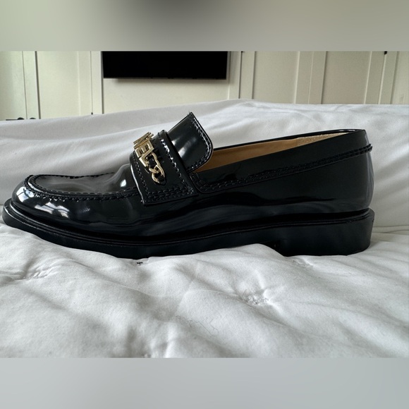 CHANEL black patent leather moccasins Chanel loafers - Picture 6 of 10